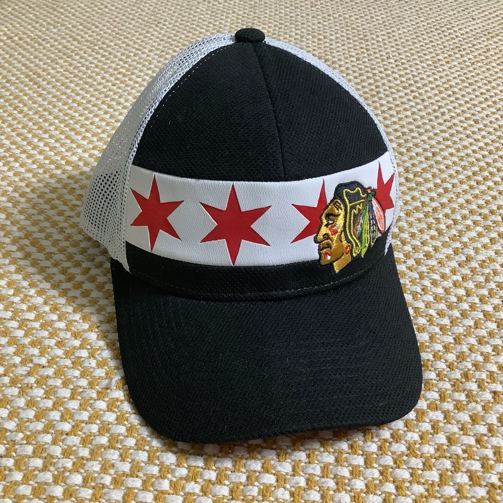 NEW: Reebok Black and White Cap with Red Accents (Chicago Blackhawks)
